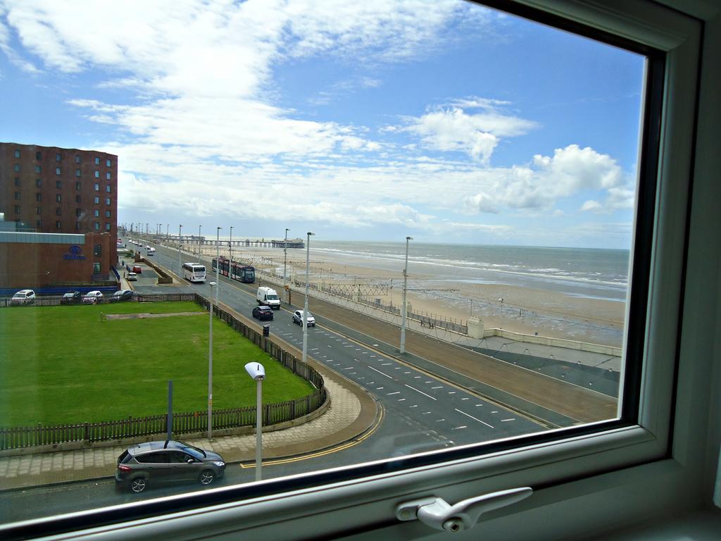 Cherry Blossom Inn Blackpool Exteriör bild