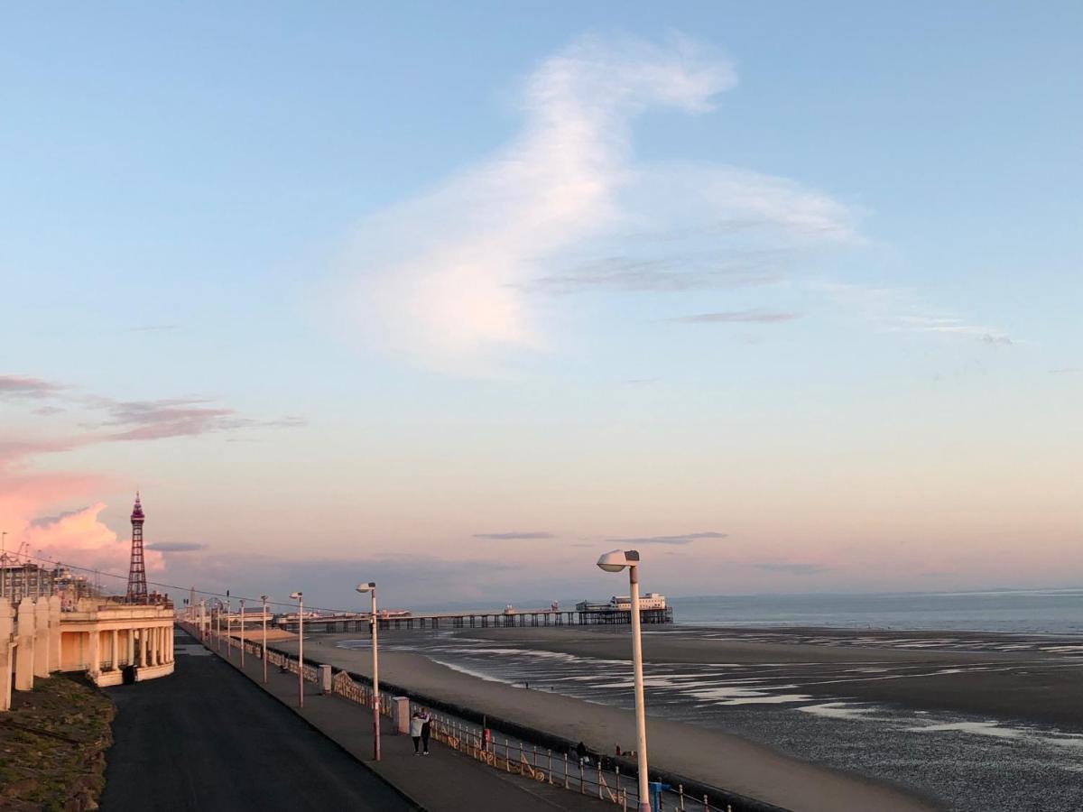 Cherry Blossom Inn Blackpool Exteriör bild