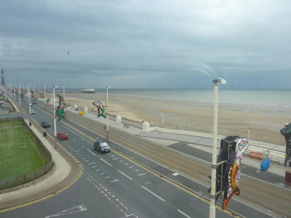 Cherry Blossom Inn Blackpool Exteriör bild